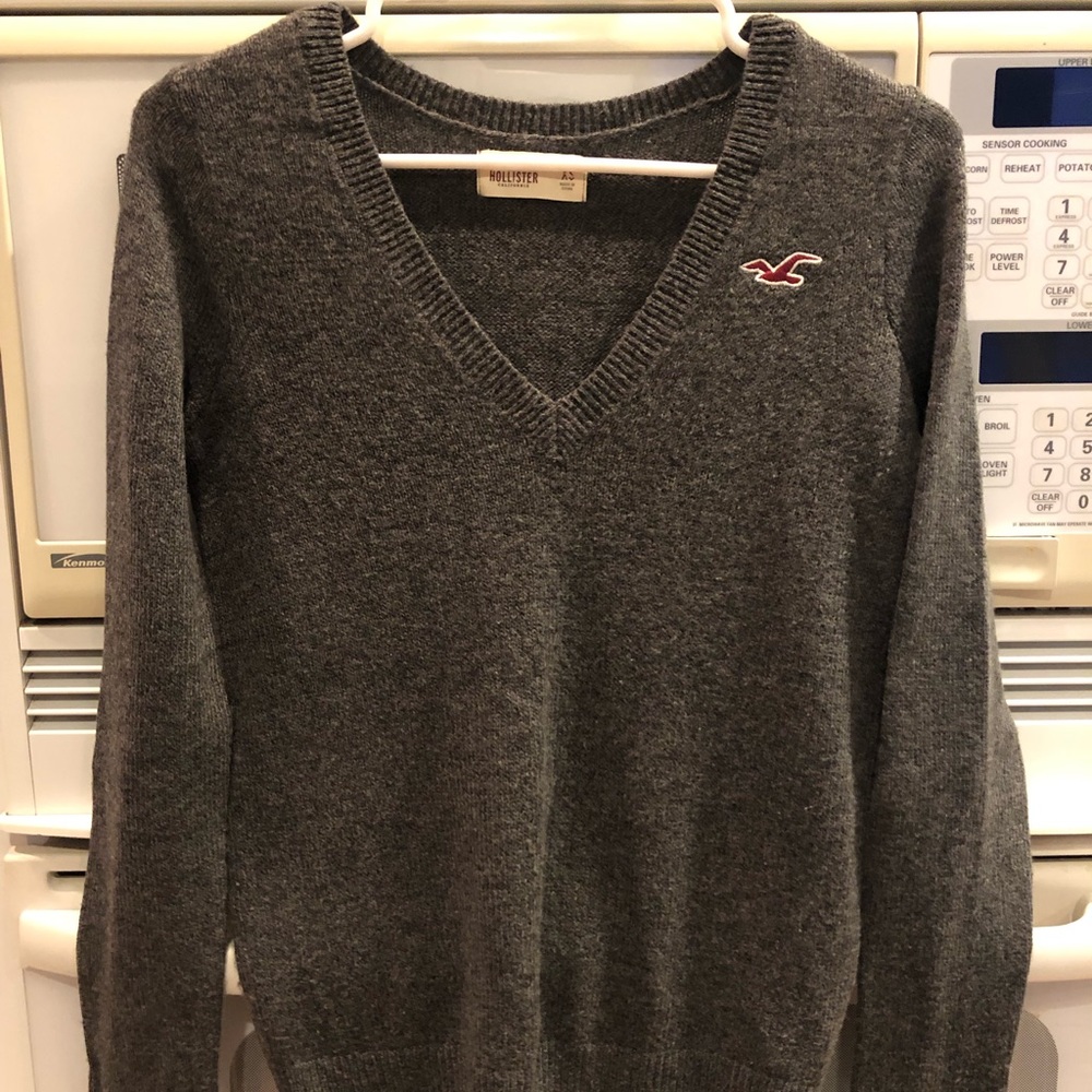 Hollister XS Women’s Gray Sweater